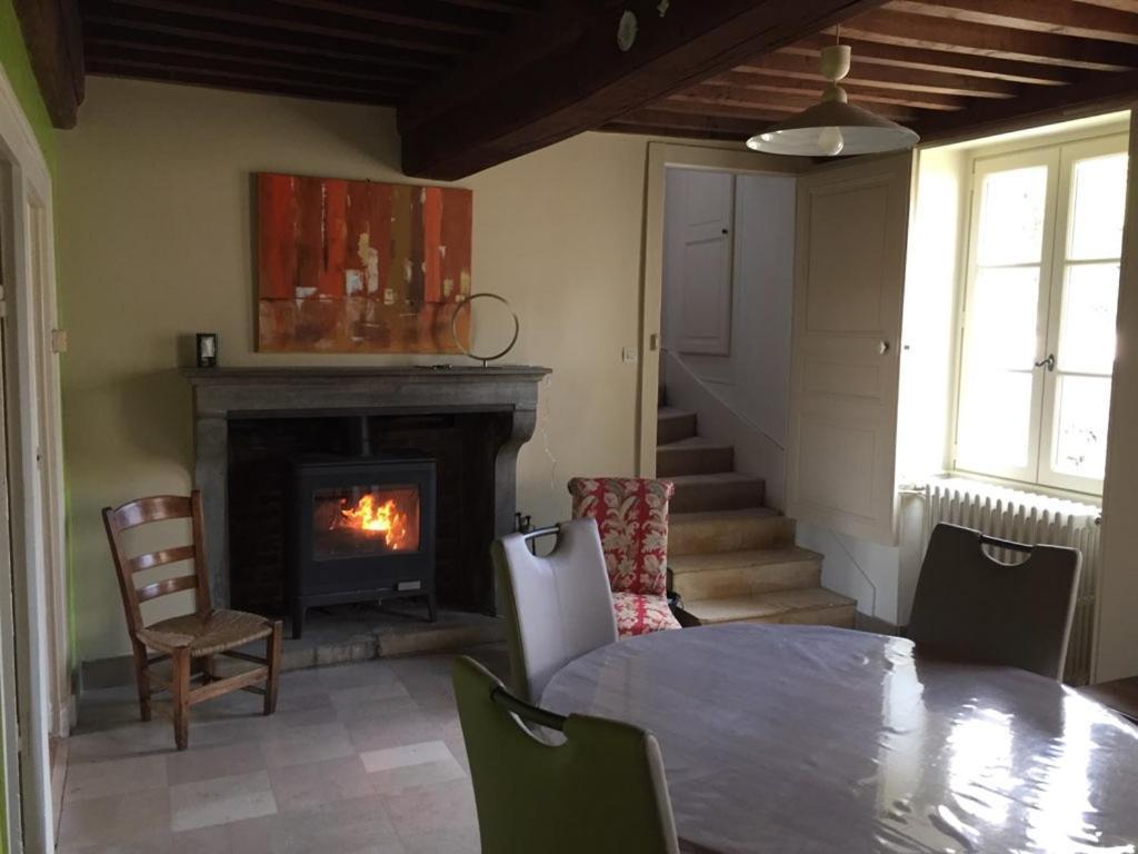 L' Huis-Au-Tilleul Quarré-les-Tombes Dış mekan fotoğraf